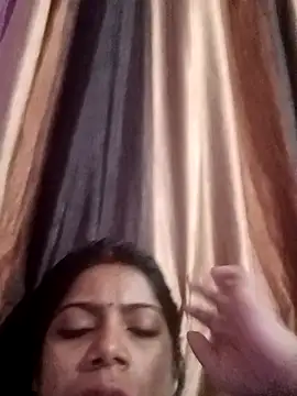 Taniya010 online show from April 12, 2026, 6:44 pm