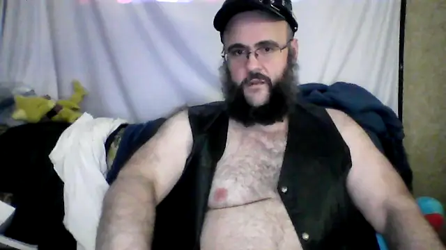 BriTheTopBear online show from May 6, 2026, 12:47 am