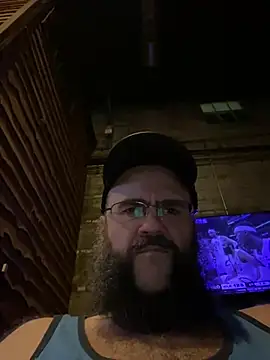 BriTheTopBear online show from April 30, 2026, 2:18 am