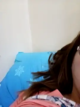 Snapshot of Nisrin_ay chatting on May 20, 2026, 6:16 pm Nisrin ay online show from May 20, 2026, 6:16 pm