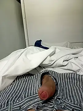 biga00 online show from April 7, 2026, 4:47 am