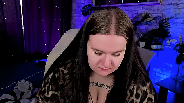 Snapshot of Margo_Dupont chatting on April 7, 2026, 6:15 am Margo Dupont online show from April 7, 2026, 6:15 am