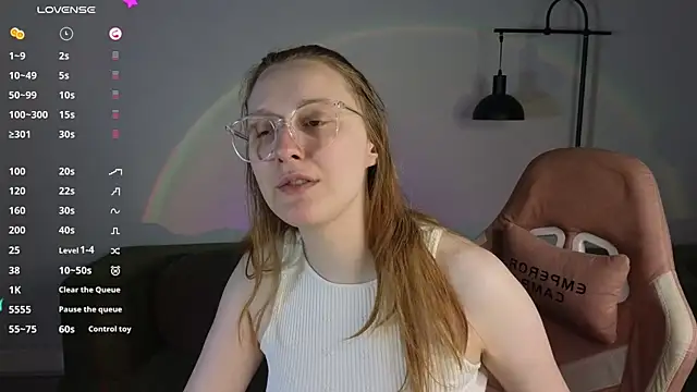 JessieWayy online show from May 12, 2026, 1:13 am