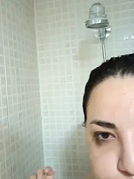 Monserratmontes online show from April 9, 2026, 10:54 am