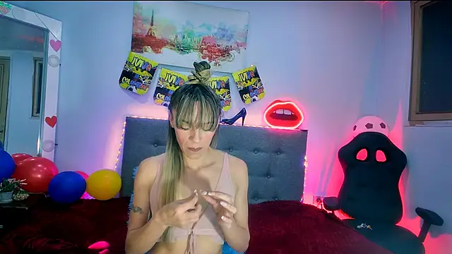Snapshot of Lorena_sweet33 chatting on July 18, 2026, 1:52 pm Lorena sweet33 online show from July 18, 2026, 1:52 pm