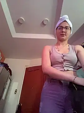 Ari roouse online show from April 8, 2026, 1:45 pm