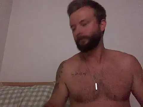 Snapshot of boredomgotus chatting on April 11, 2026, 5:27 pm boredomgotus online show from April 11, 2026, 5:27 pm