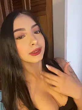 Magiee Thompson online show from April 28, 2026, 5:39 pm