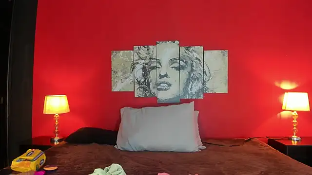 Snapshot of LucianaMadura1 chatting on April 14, 2026, 6:13 pm LucianaMadura1 online show from April 14, 2026, 6:13 pm