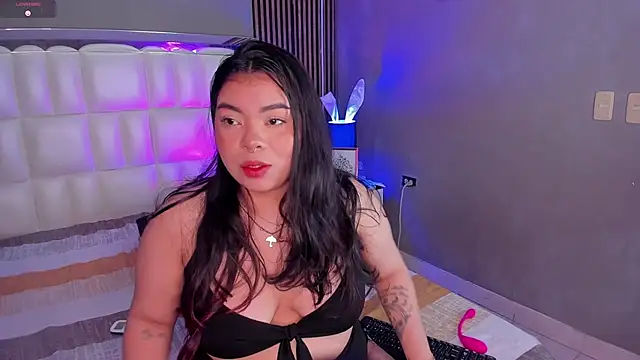 ROSELEI  online show from April 8, 2026, 12:39 pm