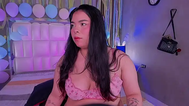 ROSELEI  online show from April 7, 2026, 12:18 pm