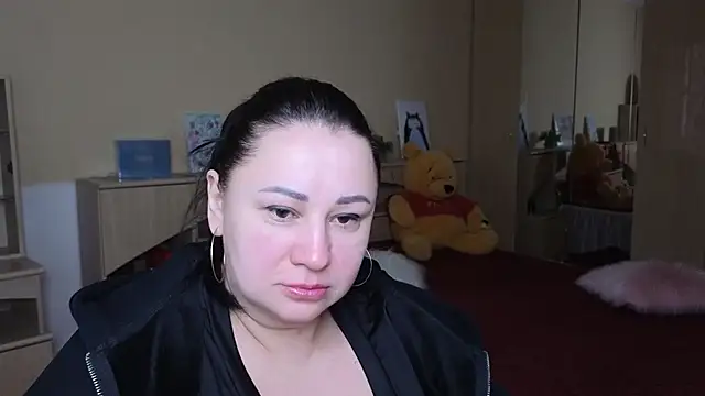 Mia Misteryy online show from April 14, 2026, 6:07 am