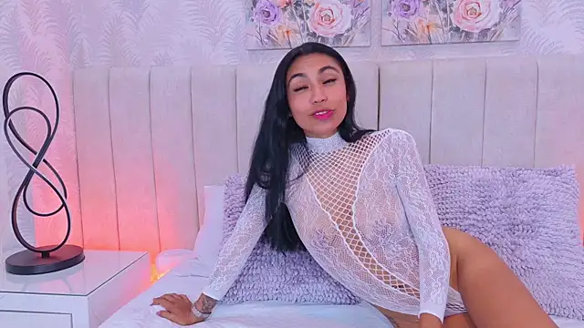Snapshot of VegaSara chatting on July 15, 2026, 7:54 pm VegaSara online show from July 15, 2026, 7:54 pm