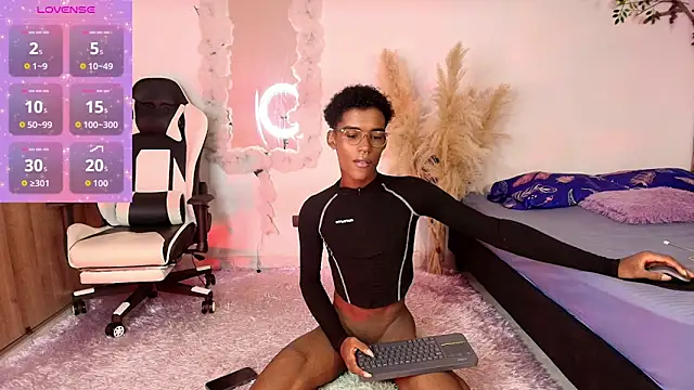 Snapshot of IamAndrey chatting on June 21, 2026, 12:38 am IamAndrey online show from June 21, 2026, 12:38 am