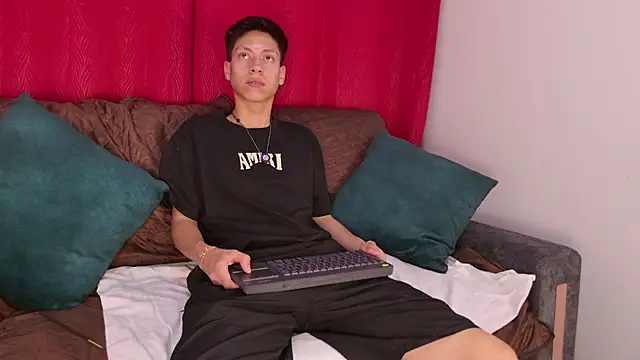 Snapshot of Samael_oa chatting on April 6, 2026, 11:50 pm Samael oa online show from April 6, 2026, 11:50 pm