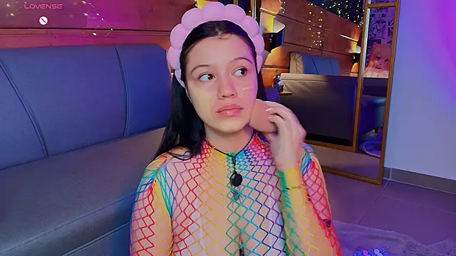 aria bloomer online show from April 8, 2026, 8:10 pm