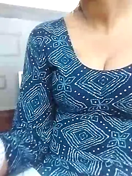 Lovely-baby2 online show from April 17, 2026, 1:41 am