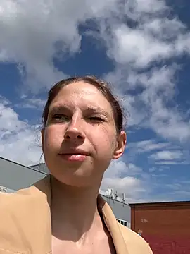 Snapshot of michelle_lovique chatting on June 26, 2026, 9:26 am michelle lovique online show from June 26, 2026, 9:26 am