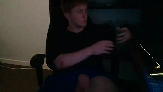 Snapshot of ready4use_ chatting on April 9, 2026, 12:12 am ready4use online show from April 9, 2026, 12:12 am