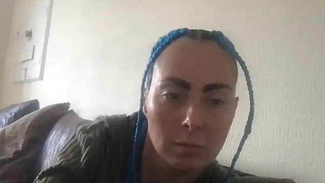 Bella-blue online show from May 6, 2026, 12:53 pm