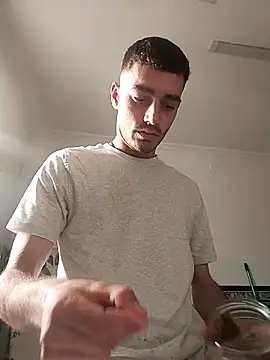 locuraypasion00 online show from April 8, 2026, 7:21 am