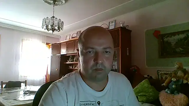 Snapshot of Luceriusbigass chatting on June 30, 2026, 10:04 am Luceriusbigass online show from June 30, 2026, 10:04 am