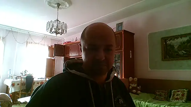 Snapshot of Luceriusbigass chatting on December 14, 2025, 12:00 pm Luceriusbigass online show from December 14, 2025, 12:00 pm