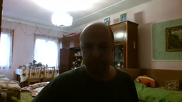 Snapshot of Luceriusbigass chatting on December 21, 2025, 12:51 pm Luceriusbigass online show from December 21, 2025, 12:51 pm