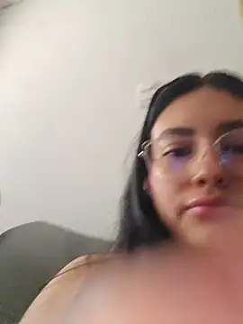VioletRousee online show from July 8, 2026, 1:34 pm