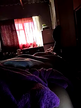 Ysae37 online show from April 18, 2026, 7:44 am