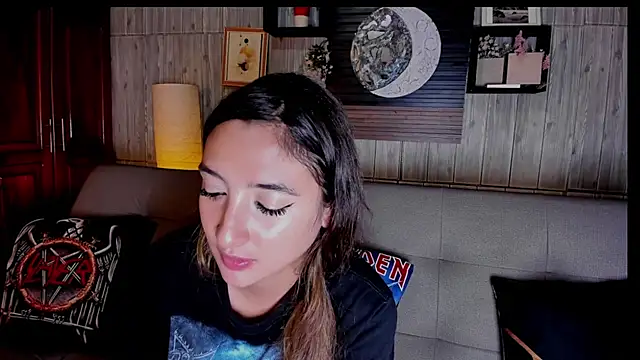 Snapshot of Alucarda666 chatting on July 16, 2026, 9:01 pm Alucarda666 online show from July 16, 2026, 9:01 pm