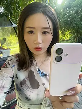 qin205205 online show from July 9, 2026, 11:26 pm