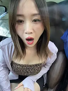 qin205205 online show from July 25, 2026, 11:16 am