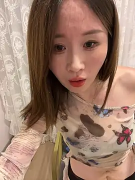 qin205205 online show from July 8, 2026, 1:12 pm