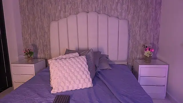 Snapshot of anne_bb chatting on May 2, 2026, 7:30 pm anne bb online show from May 2, 2026, 7:30 pm