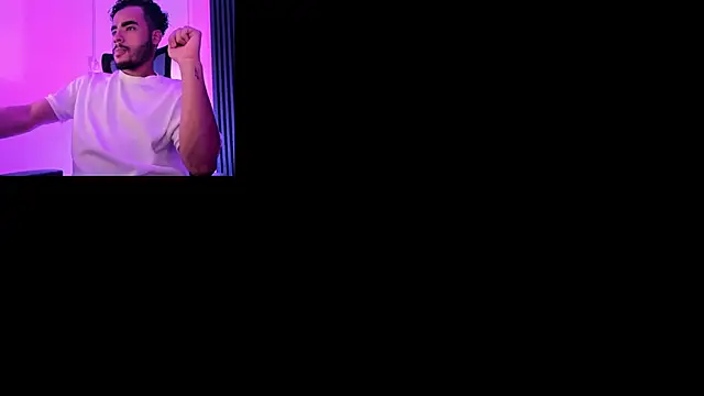 Snapshot of tyagofdef chatting on April 8, 2026, 11:17 pm tyagofdef online show from April 8, 2026, 11:17 pm