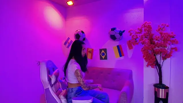 Snapshot of Rainy_doll chatting on June 26, 2026, 12:00 pm Rainy doll online show from June 26, 2026, 12:00 pm