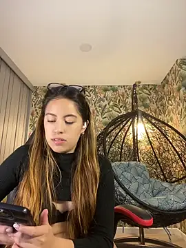 Snapshot of Ambar_Zaf chatting on June 6, 2026, 12:05 am Ambar Zaf online show from June 6, 2026, 12:05 am