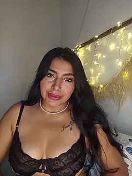 Snapshot of Antonella-corruso chatting on May 14, 2026, 3:36 am Antonella-corruso online show from May 14, 2026, 3:36 am
