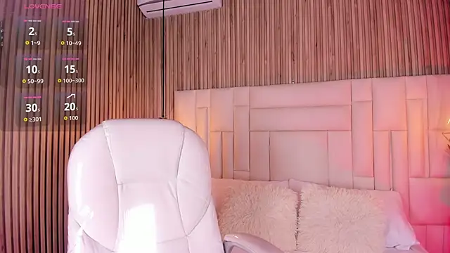 Snapshot of NicolSantos chatting on May 7, 2026, 11:24 am NicolSantos online show from May 7, 2026, 11:24 am