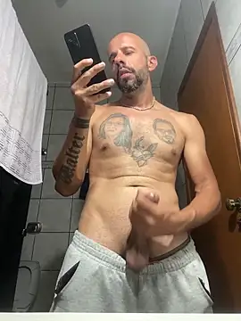 WaltinhoOliveira online show from April 10, 2026, 5:14 am