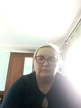 AureliaSky598 online show from May 15, 2026, 10:46 am