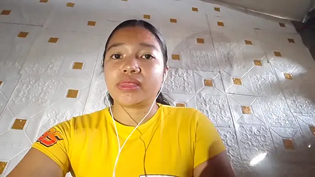 CecileLighty online show from April 11, 2026, 12:07 am