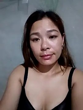 mia0033 online show from May 22, 2026, 10:08 pm