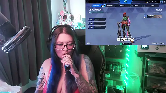 CaptivatedTate online show from April 15, 2026, 12:49 am