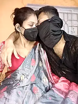 hornycouple096 online show from June 7, 2026, 6:13 pm