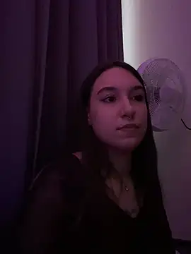 Snapshot of RiannaBrown chatting on April 9, 2026, 2:46 am RiannaBrown online show from April 9, 2026, 2:46 am