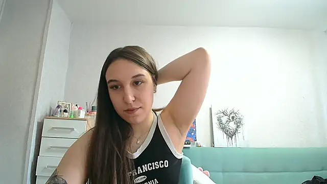 RiannaBrown online show from May 7, 2026, 3:55 am