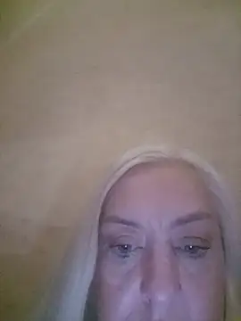 Snapshot of Julia20X chatting on July 18, 2026, 8:34 am Julia20X online show from July 18, 2026, 8:34 am