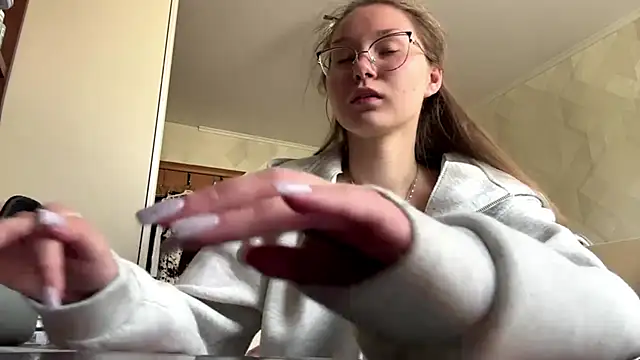 Snapshot of UncaringArtery chatting on April 22, 2026, 6:09 am UncaringArtery online show from April 22, 2026, 6:09 am